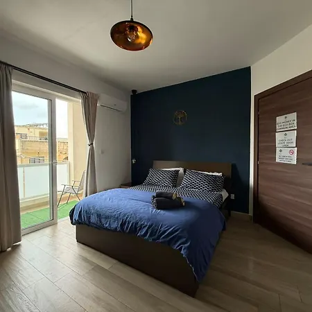 Ubytování v soukromí Airport Bedroom With Bathroom, Balcony, Aircondition, Self Checkin, 24 Check-in After 3pm *